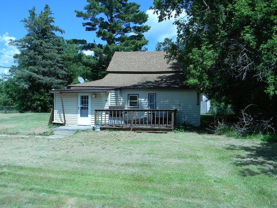 1st image of 310 2nd St SE