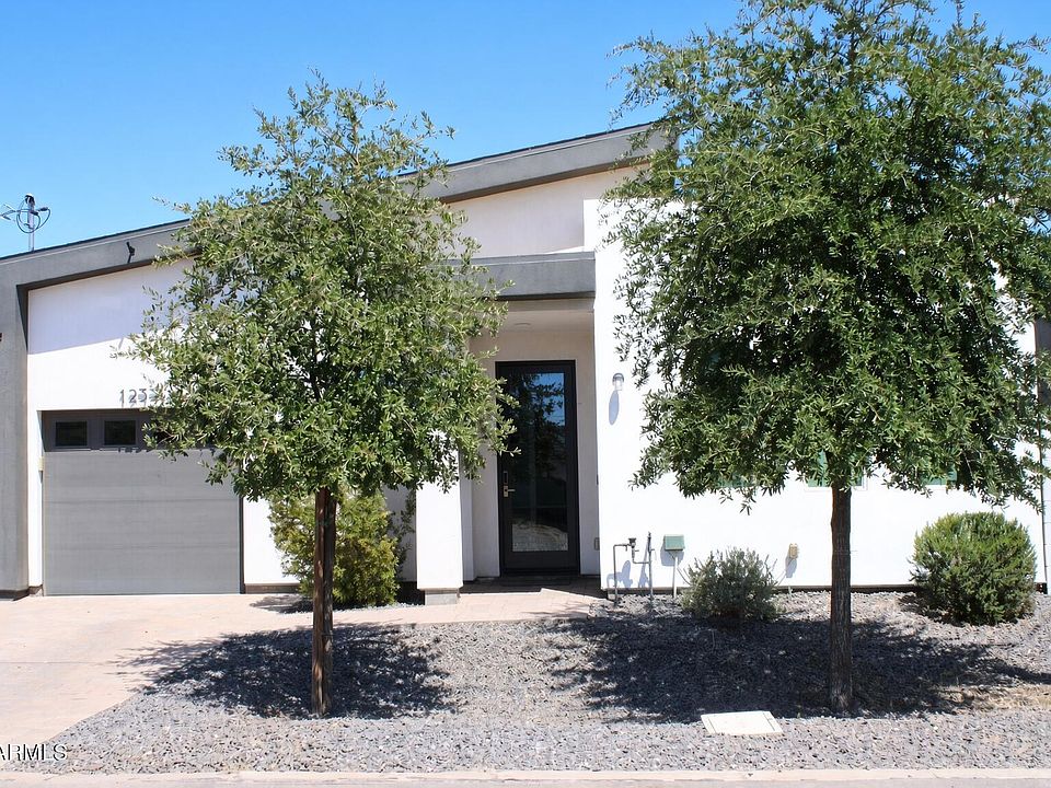 1st image of 1233 S 15TH Drive