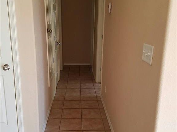 5th image of 12109 Hunter Hill Way #B