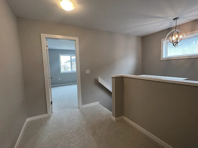 31 Ivy Row #31 — Photo 10
