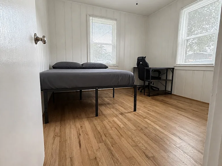 116 Buena Vista Ave #B — Photo 19