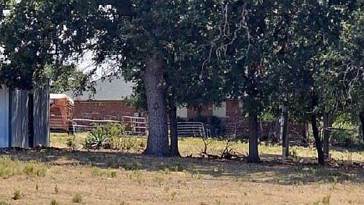 3rd image of 6316 County Road 803
