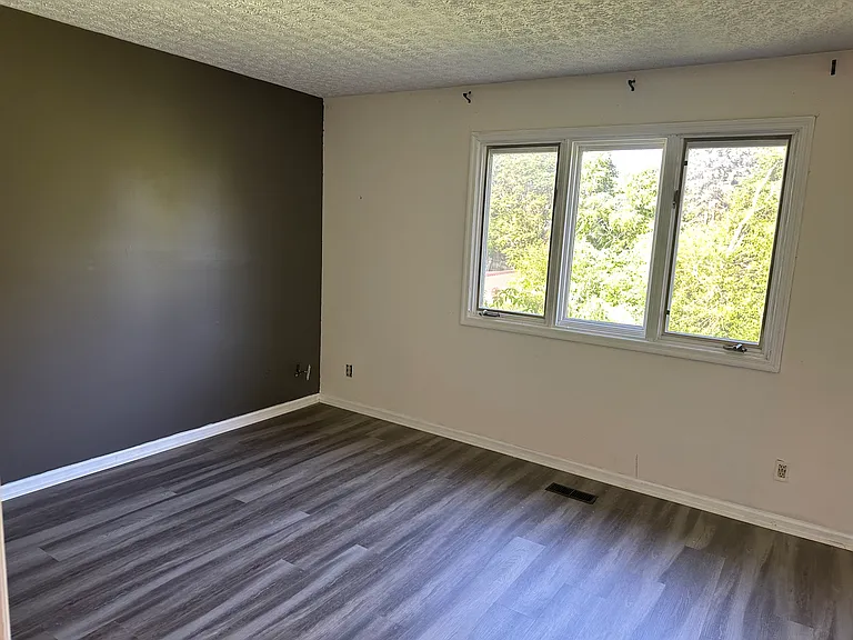 7698 Scofield Ct — Photo 10