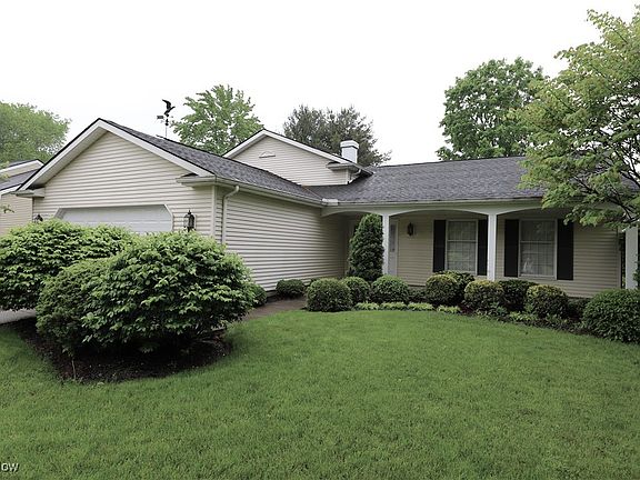 2nd image of 14421 Pine Lakes Dr