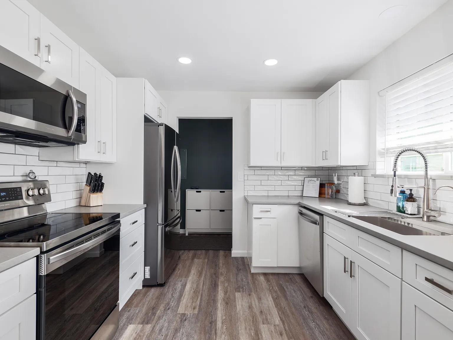 3 bed, 1442 sqft, $4,000 — Photo 4