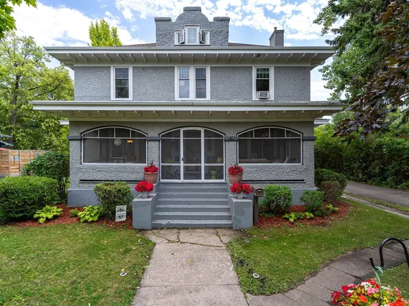716 N Broadway, Crookston, MN 56716
