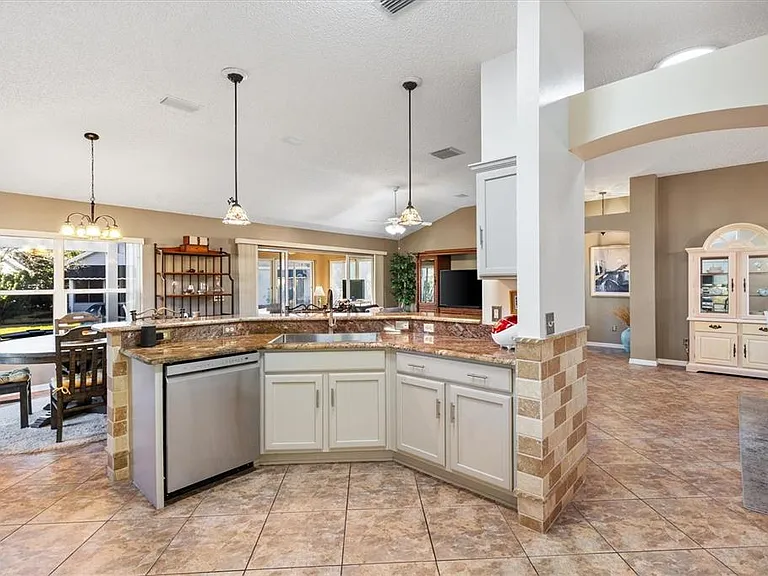 1505 Doria Ln — Photo 13