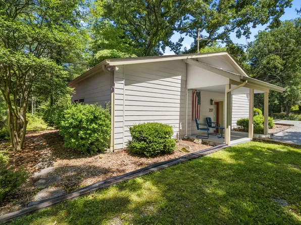237 Lake Odonnell Rd, Sewanee, TN 37375