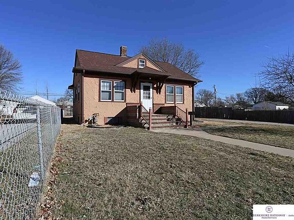 2nd image of 2306 G Ave