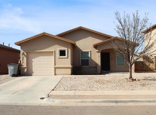 10417 Silvercloud Dr, El Paso, TX 79924