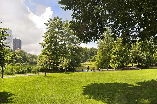 Rented by Curzon Real Estate | media 20