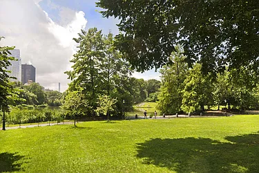 Rented by Curzon Real Estate