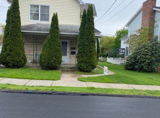226 3rd St, Blakely, PA 18447