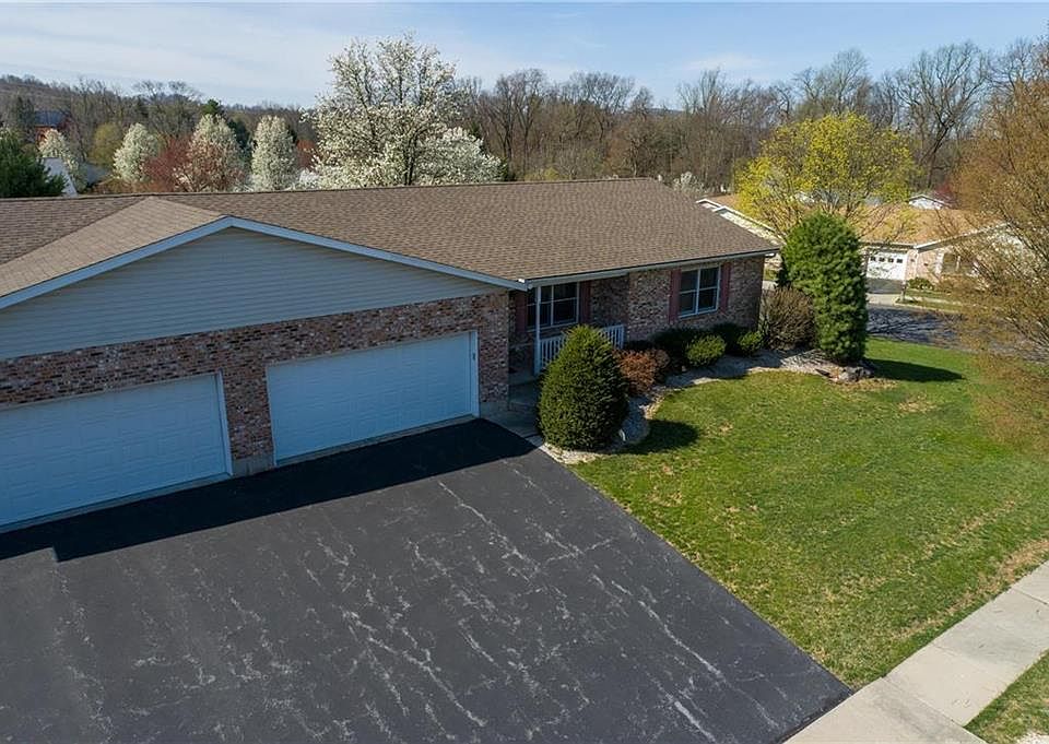 4031 Mink Rd, Emmaus, PA 18049 Zillow