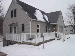 1414 Cedar St, Muscatine, IA 52761