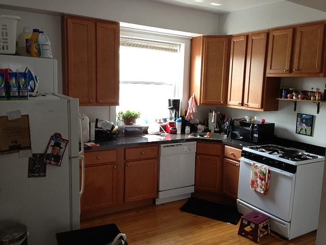 2nd image of 1505 N Hoyne Ave APT Be