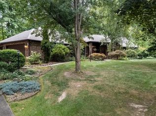 1741 Pearce Cir, Salem, OH