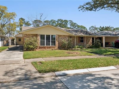 9817 Hawthorne Ave, River Ridge, LA, 70123
