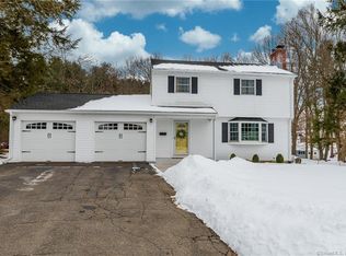 20 Wickham Dr, East Hartford, CT 06118