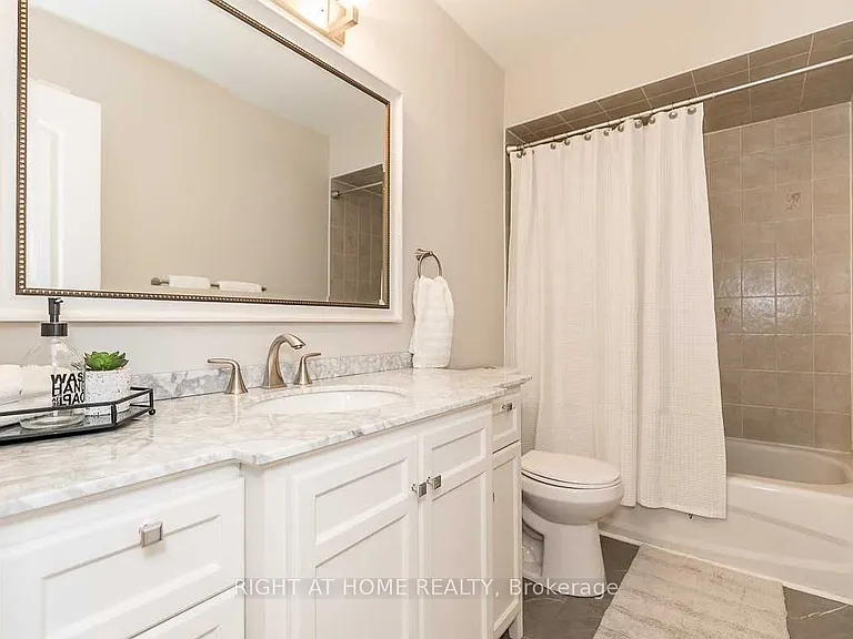 6 Peter St — Photo 26