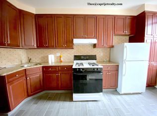 1704 Stanhope St #2B, Ridgewood, NY 11385