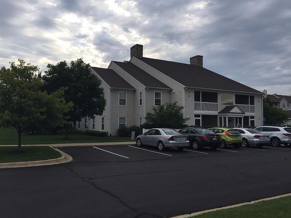 1st image of 2654 S Knightsbridge Cir