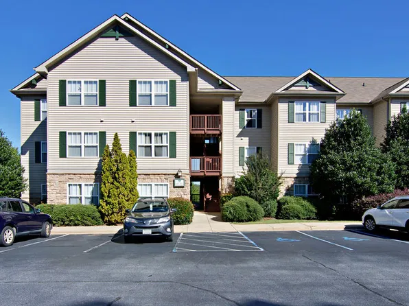 901 Harts Cove Way, Seneca, SC 29678