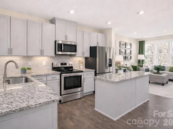 6304 Cleburne Ct, Charlotte, NC 28217