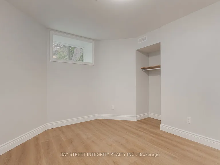 459 Palmerston Blvd #LOWER — Photo 8