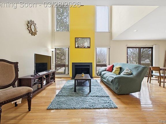 3rd image of 678 Highgate Mews