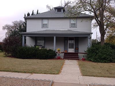 1st image of 220 N Kansas Ave