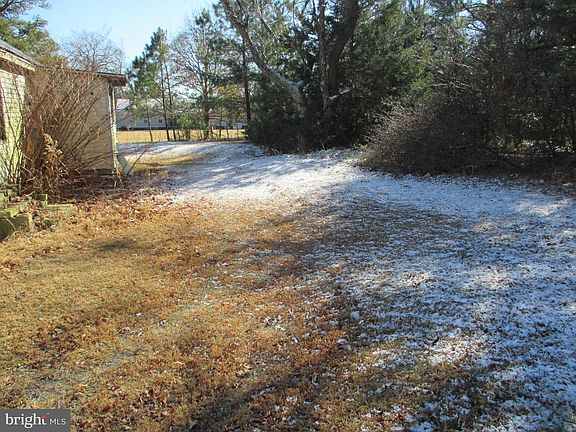 2nd image of 30778 Bunting Rd