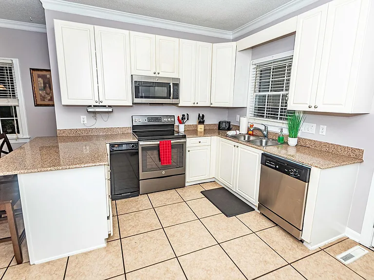 674 Millswood Dr — Photo 49