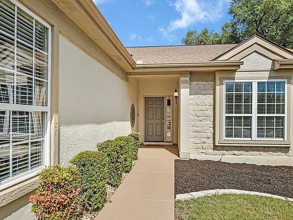 3rd image of 305 Rosecliff Dr