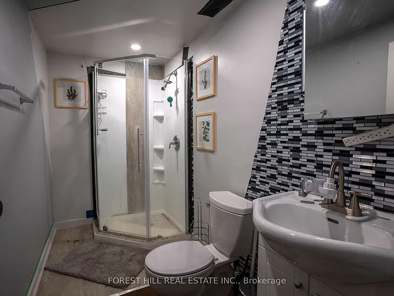 170 Bogert Ave — Photo 10