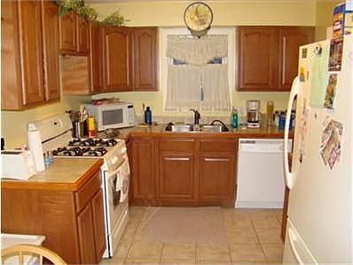 4th image of 3293 Hermosa Dr