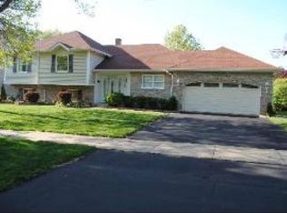 200 W 17th St, Lombard, IL 60148