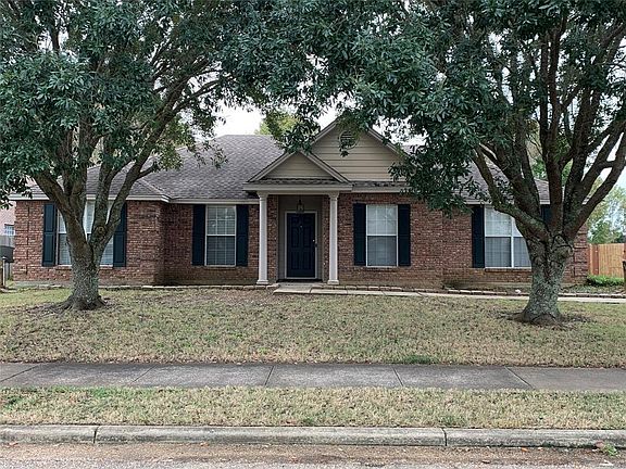 2nd image of 1006 Hallwood Ln