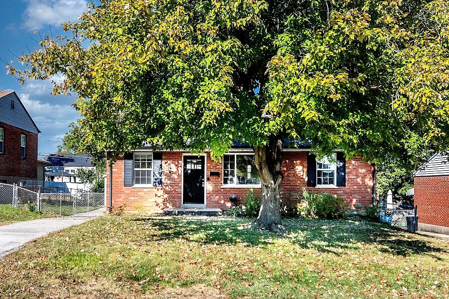 2 bed, 1400 sqft, $1,850 — Photo 3