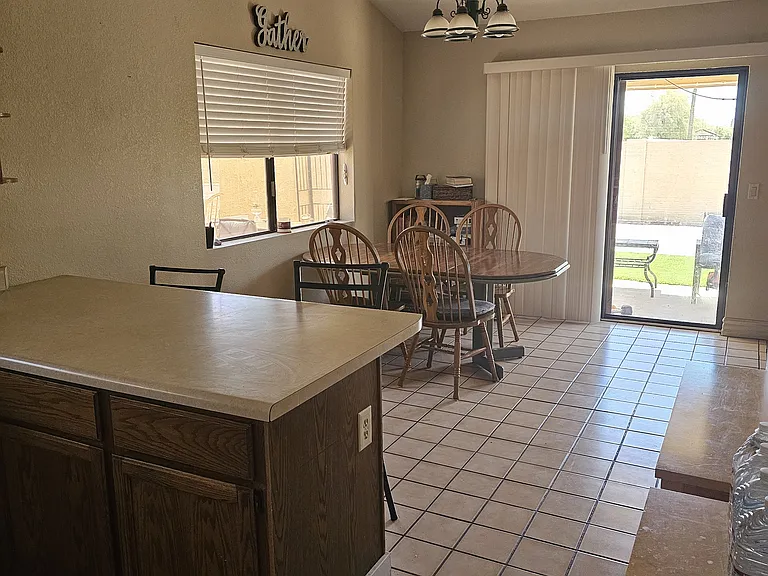 9907 E Del Monte Ave — Photo 10