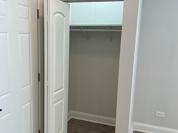 5th image of 3740 W Eastwood Ave #2