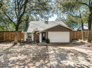 2732 Scenic Hills Dr, Bedford, TX 76021