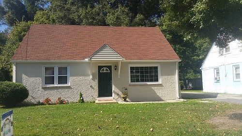 1st image of 313 Clyde St