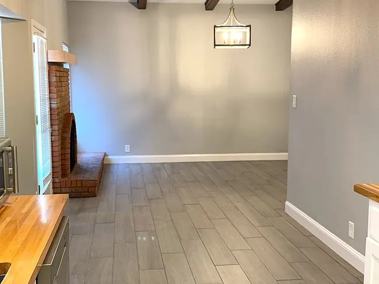 6028 Downey St NE — Photo 8