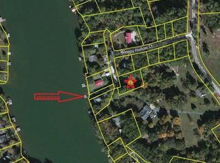 511 Sleepy Hollow Ct, Tamassee, SC 29686