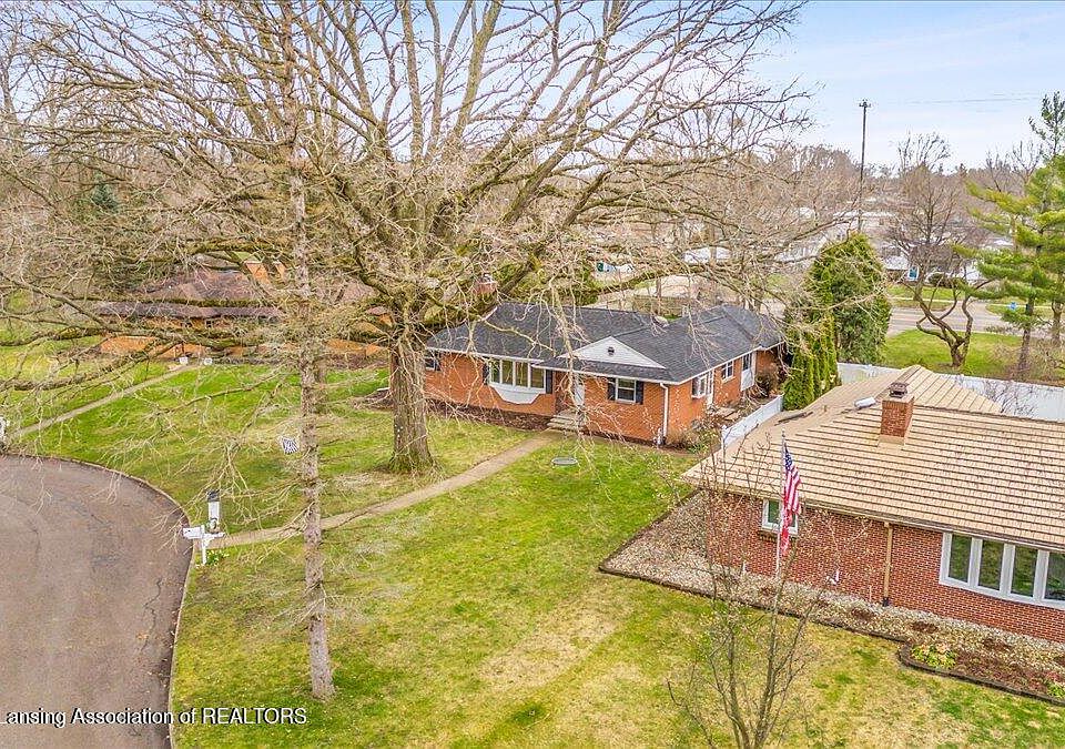 2803 S Cambridge Rd, Lansing, MI 48911 Zillow