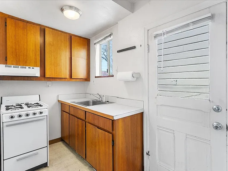 3249 Encinal Ave #B — Photo 5