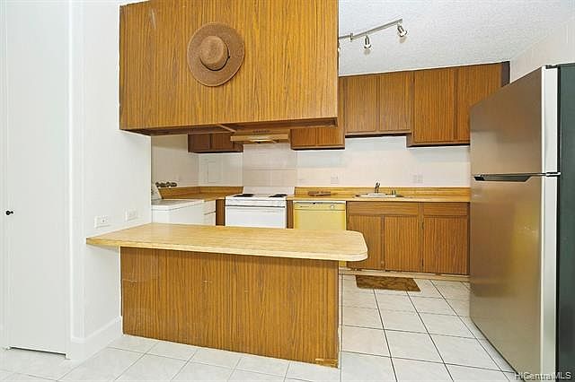 1st image of 47-420 Hui Iwa St APT B204