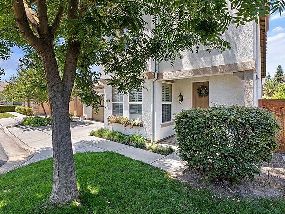 2nd image of 1537 N Asciano Court