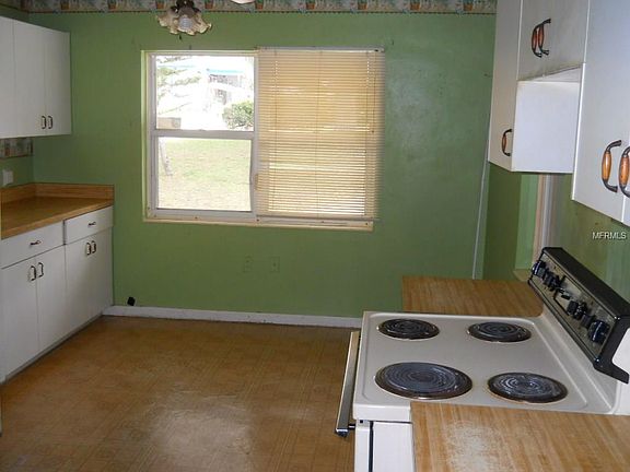 3rd image of 1416 Harriet Ave
